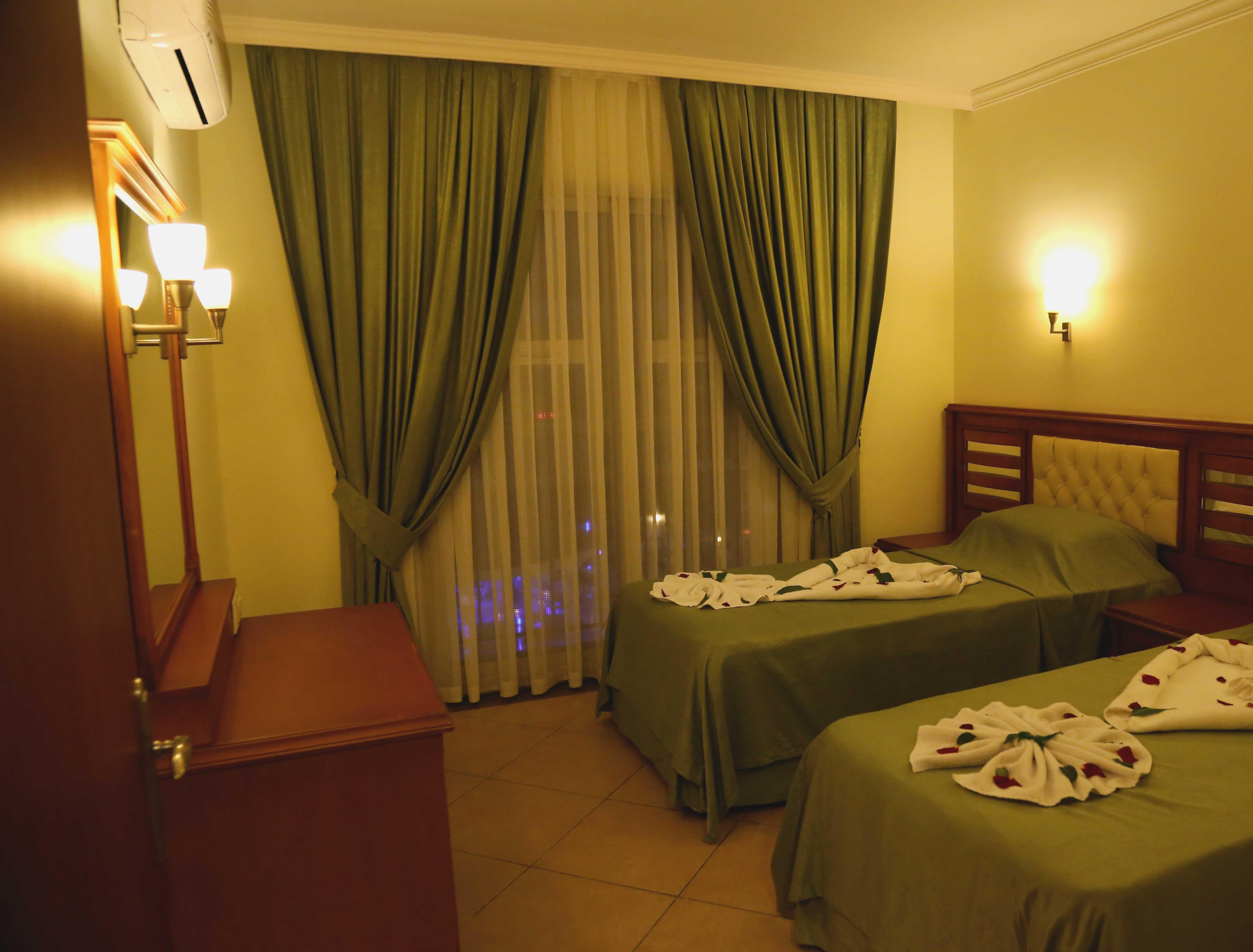 Club Karakas Apart Otel 말마리스 외부 사진