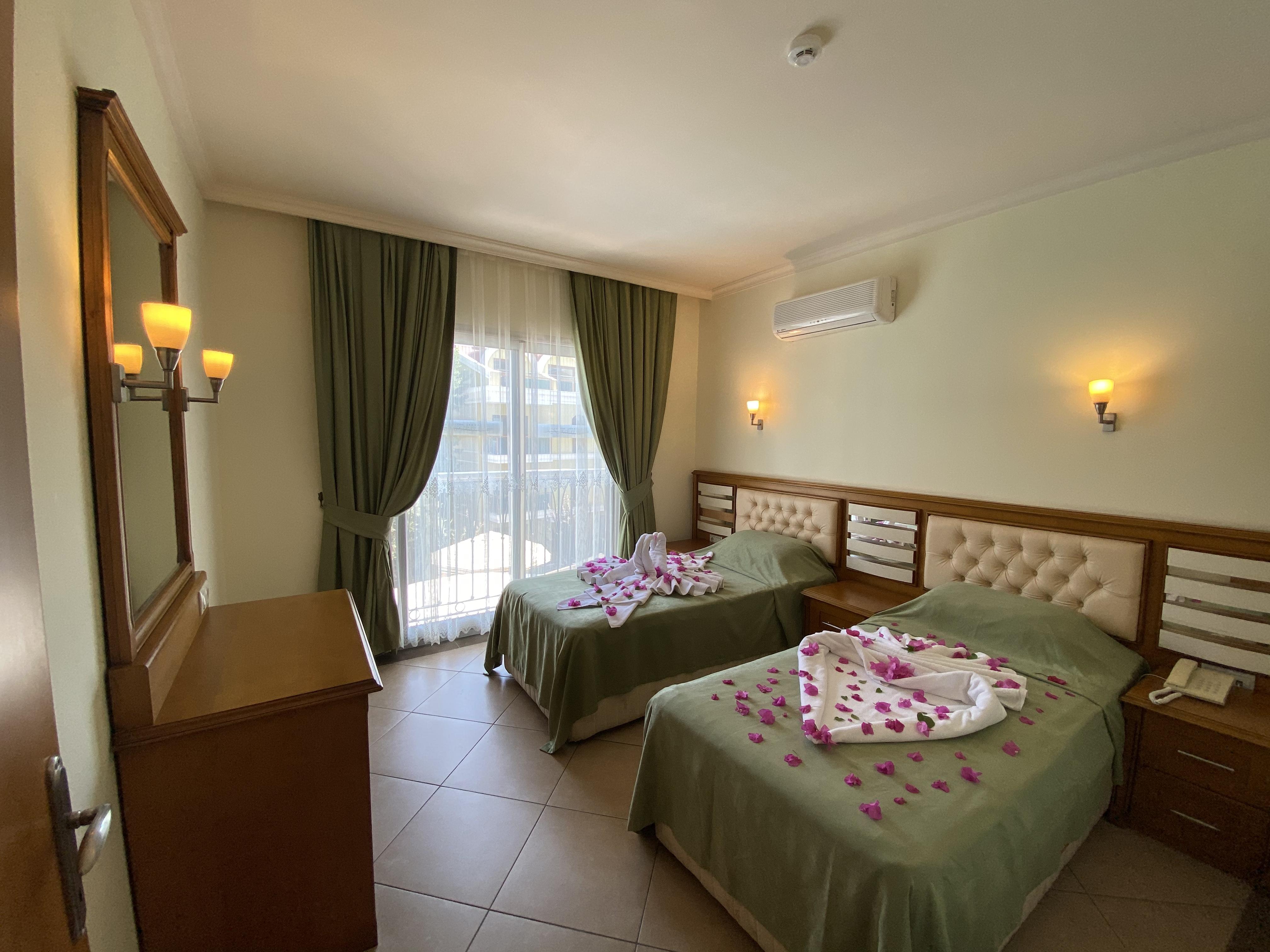 Club Karakas Apart Otel 말마리스 외부 사진