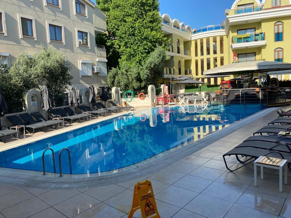Club Karakas Apart Otel 말마리스 외부 사진