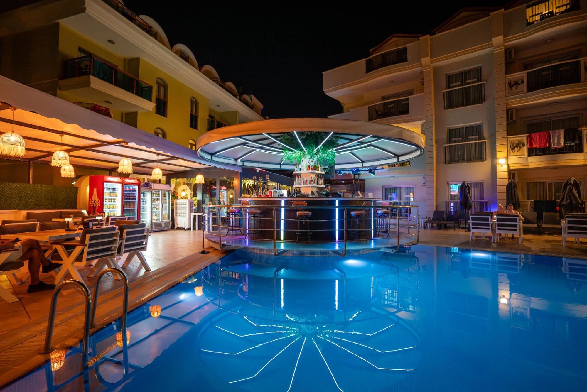 Club Karakas Apart Otel 말마리스 외부 사진